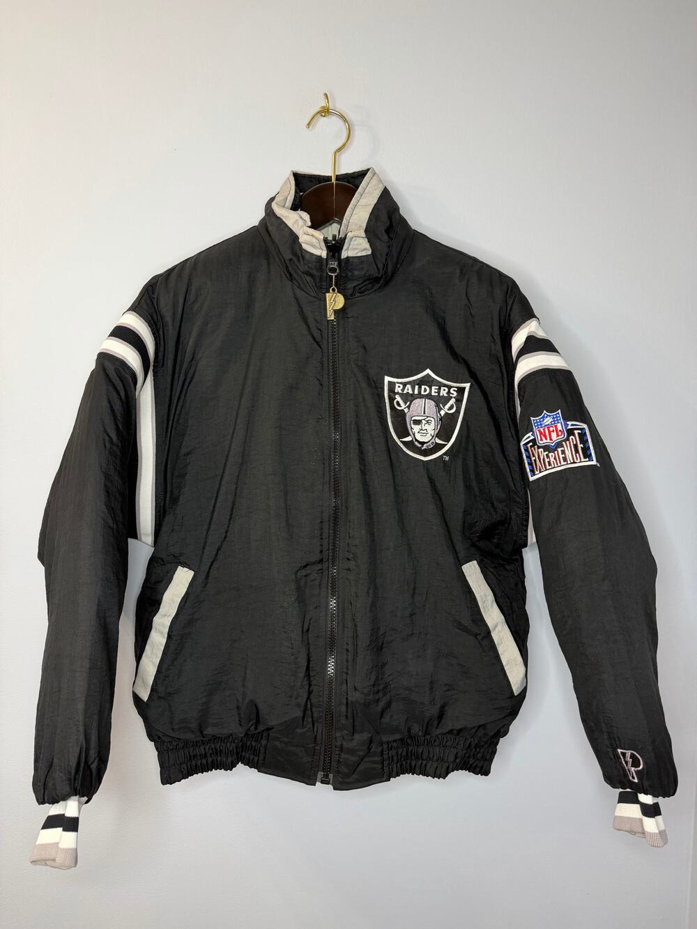 90s Oakland Raiders Vintage Pro Player Reversible Bomber Jacket Black Cream Sz S